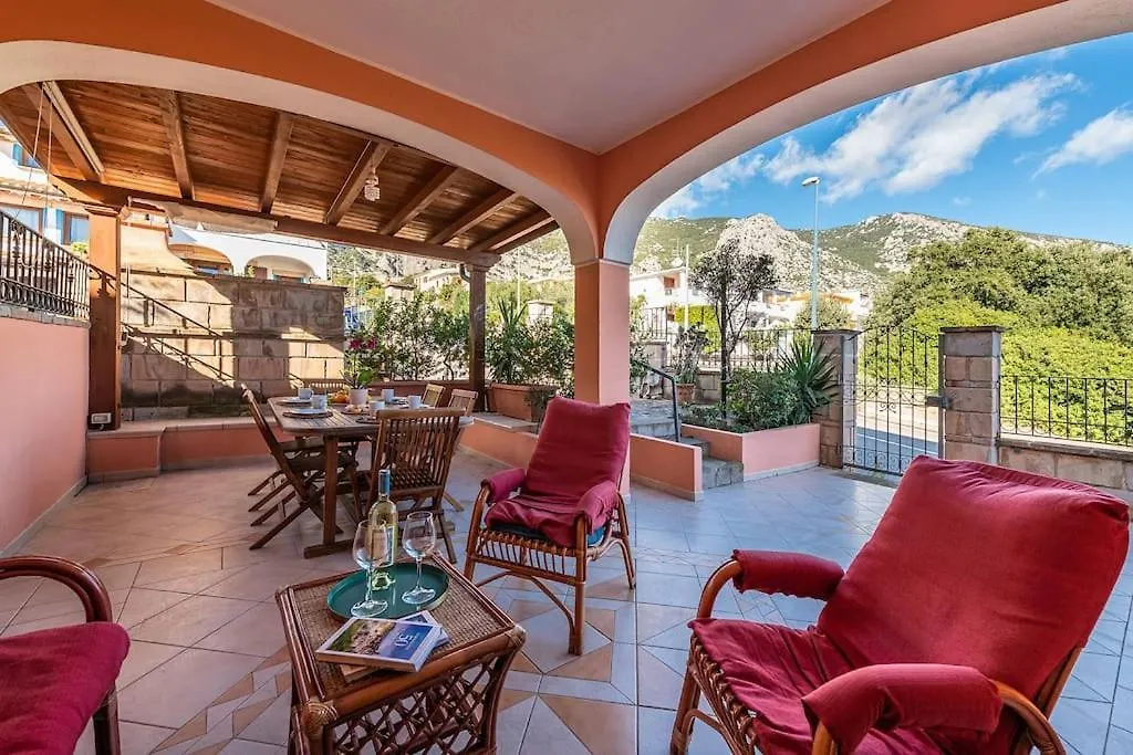Affittasardegna-Casa Rosa Dei Venti Apartment Cala Gonone