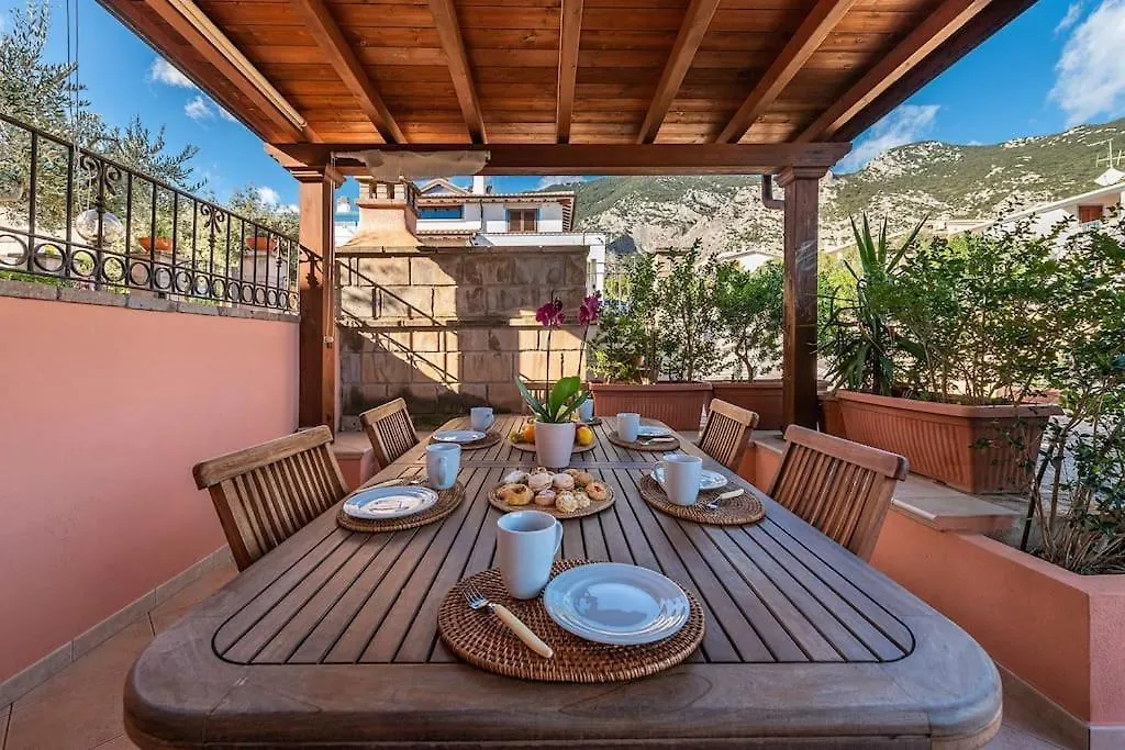 Affittasardegna-Casa Rosa Dei Venti Apartment Cala Gonone 0*,