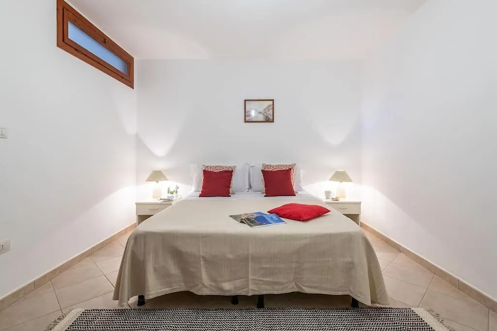 Affittasardegna-Casa Rosa Dei Venti Apartment Cala Gonone Italy